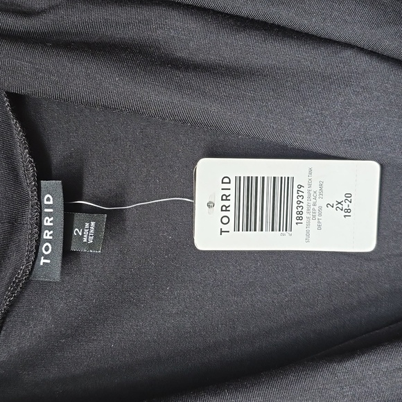 Torrid Studio Tissue Jersey Drape Neck Tank Deep Black 2x New - Picture 6 of 8